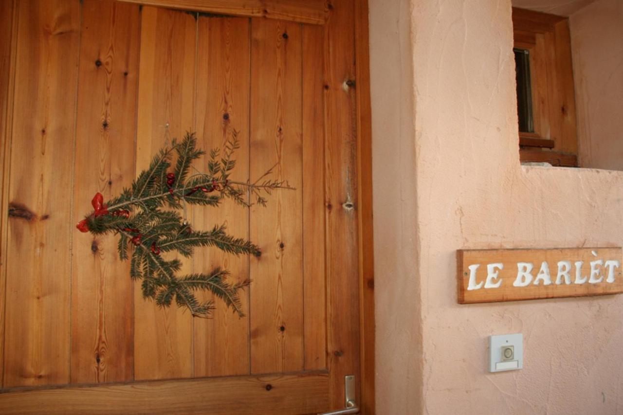 Le Barlèt:2/3 pers Hameau des Chazals Nevache Hautes Alpes Buitenkant foto