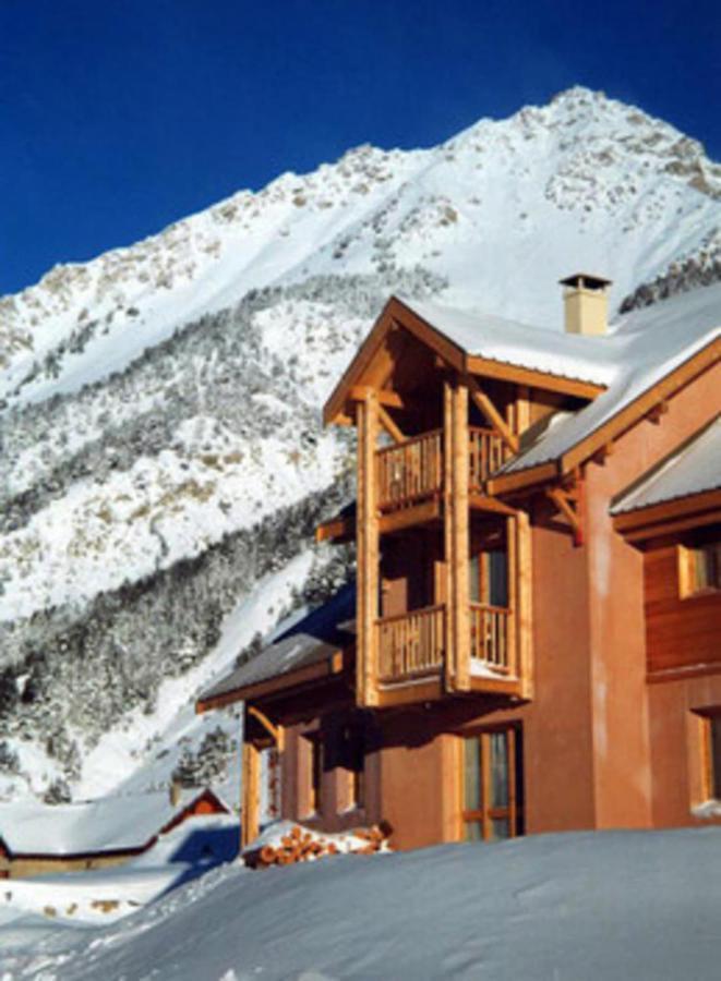 Le Barlèt:2/3 pers Hameau des Chazals Nevache Hautes Alpes Buitenkant foto